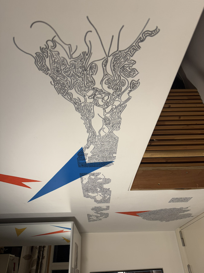 Vista di processo di una forma ramificata sul soffitto